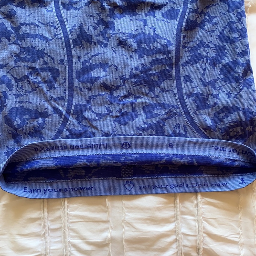 Lululemon Racerback Tank Size 6 - Picture 5 of 6